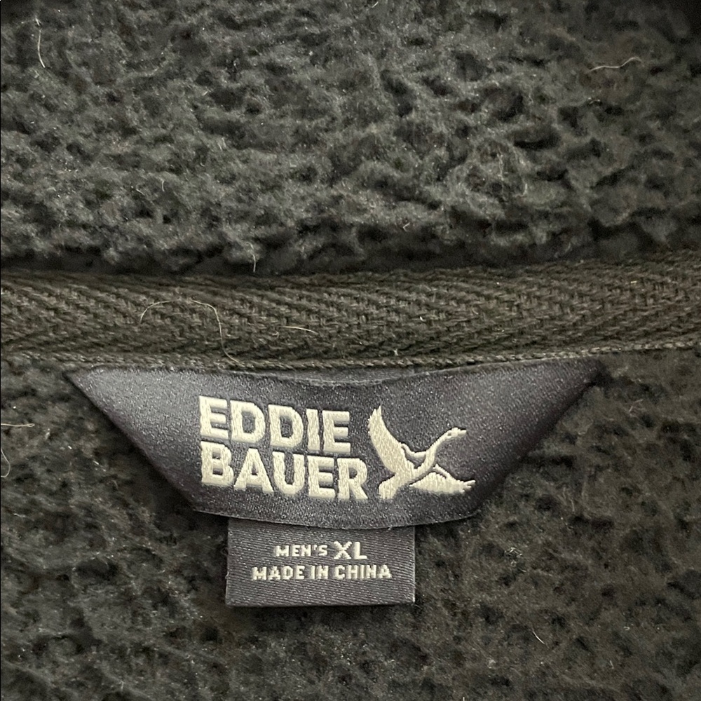 Eddie Bauer Men’s Black Fleece Jacket - Picture 5 of 7